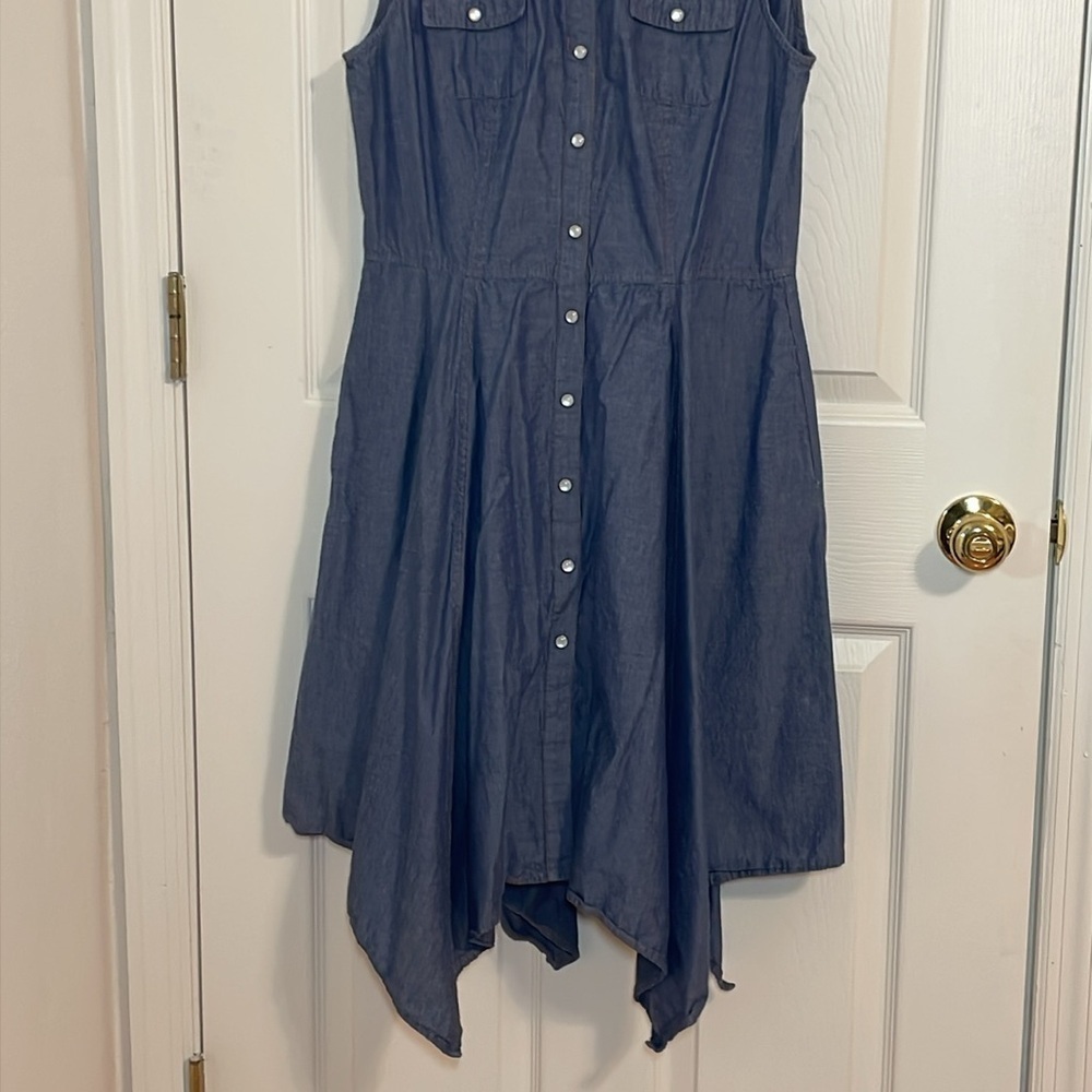 Chetta B Western Blue Chambray Sleeveless handkerchief dress, cotton, 10 - Picture 3 of 6